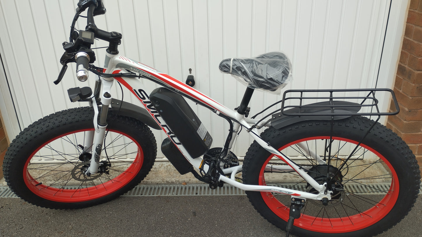 SMLRO XDC600 E-Mountain Bike - 1000w (White/Red) 17.5Ah fitted rear carrier.