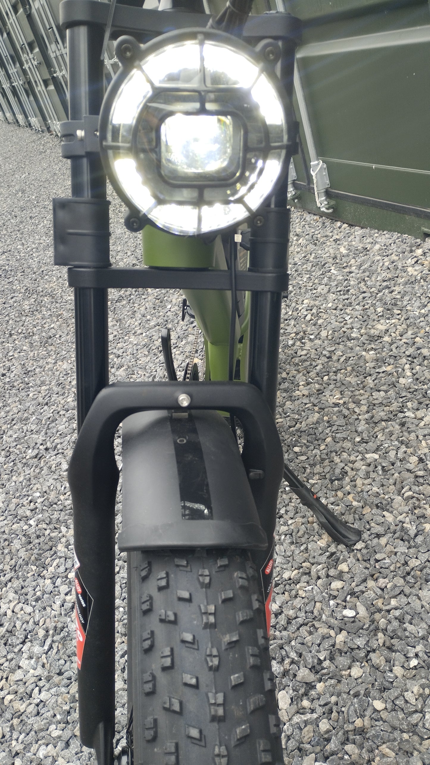 TAIQI XT600 Scrambler Motorbike Style E-bike - 500w (Green)
